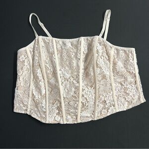 Women’s Torrid Lace power Mesh Crop Corset NWT size 2,‎ 2x.